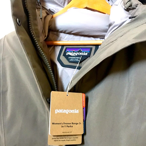 Patagonia frozen range 3-in-1 parka - Picture 3 of 9